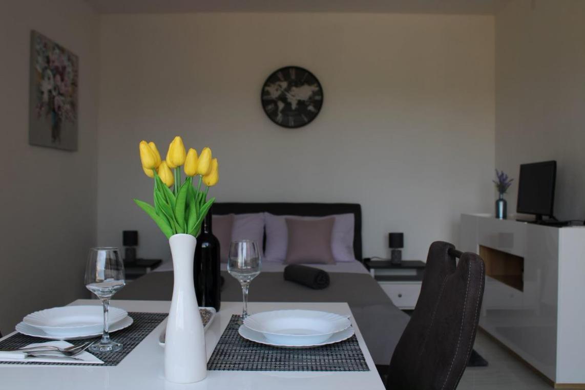 Apartmani Toni Drniš Екстериор снимка