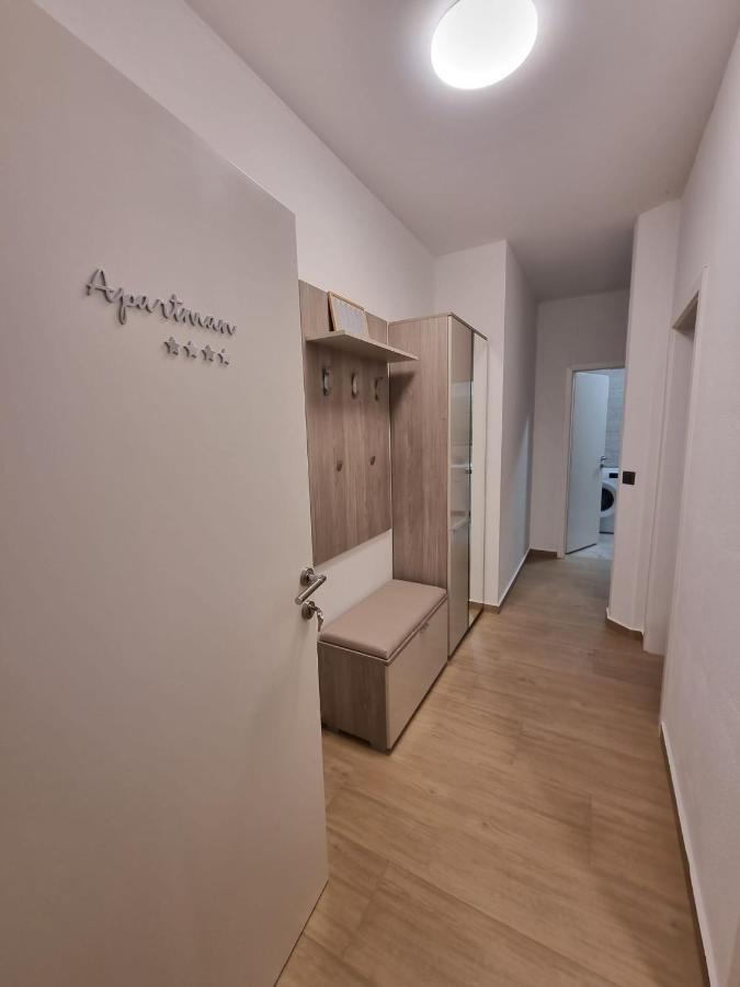 Apartmani Toni Drniš Екстериор снимка
