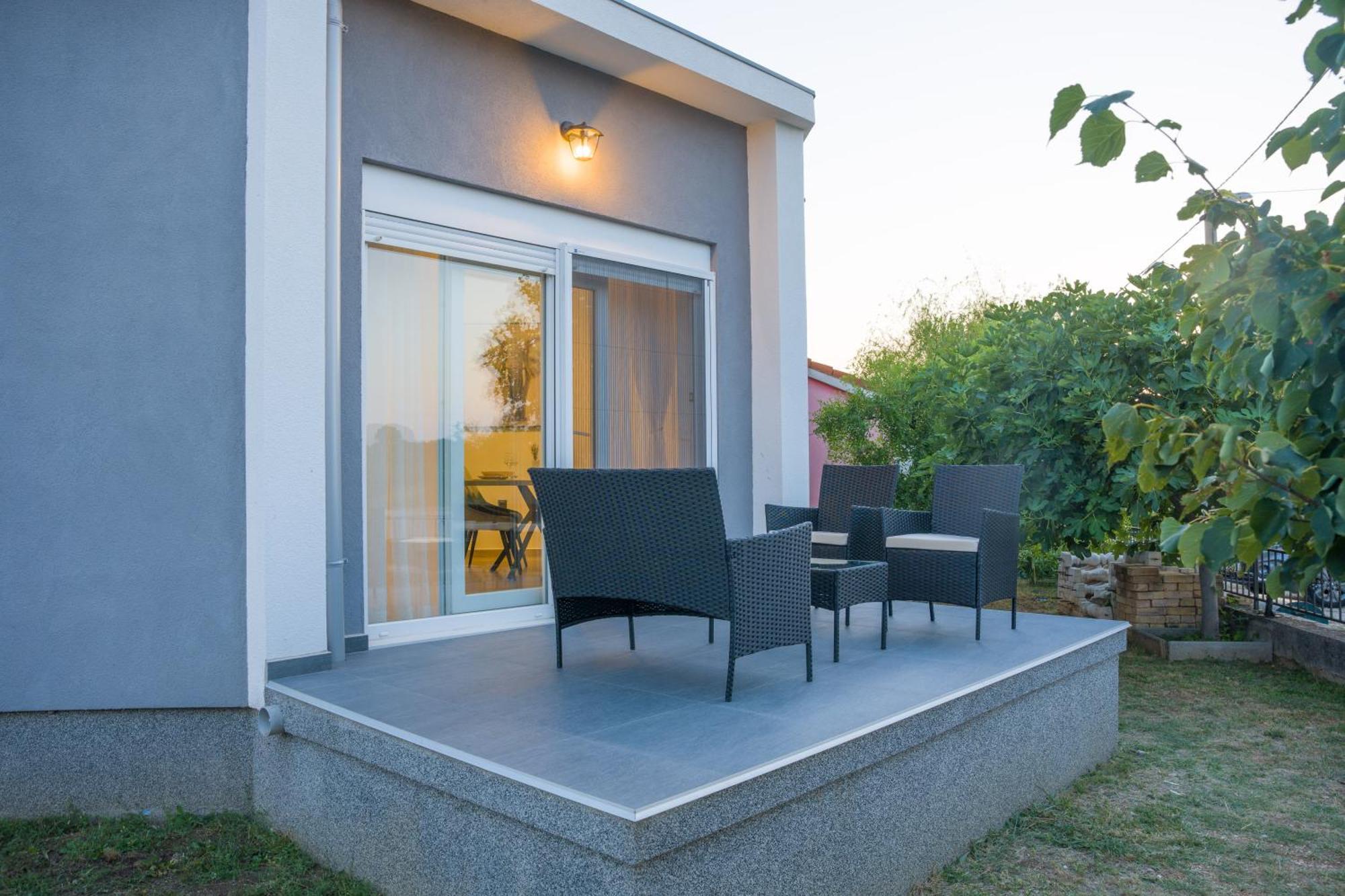 Apartmani Toni Drniš Екстериор снимка