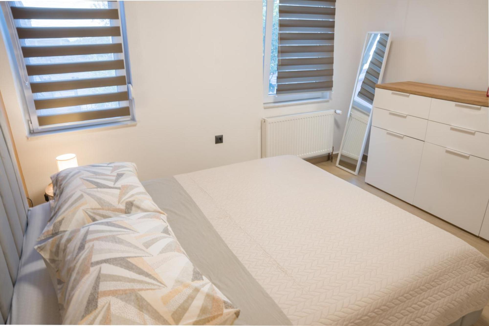 Apartmani Toni Drniš Екстериор снимка