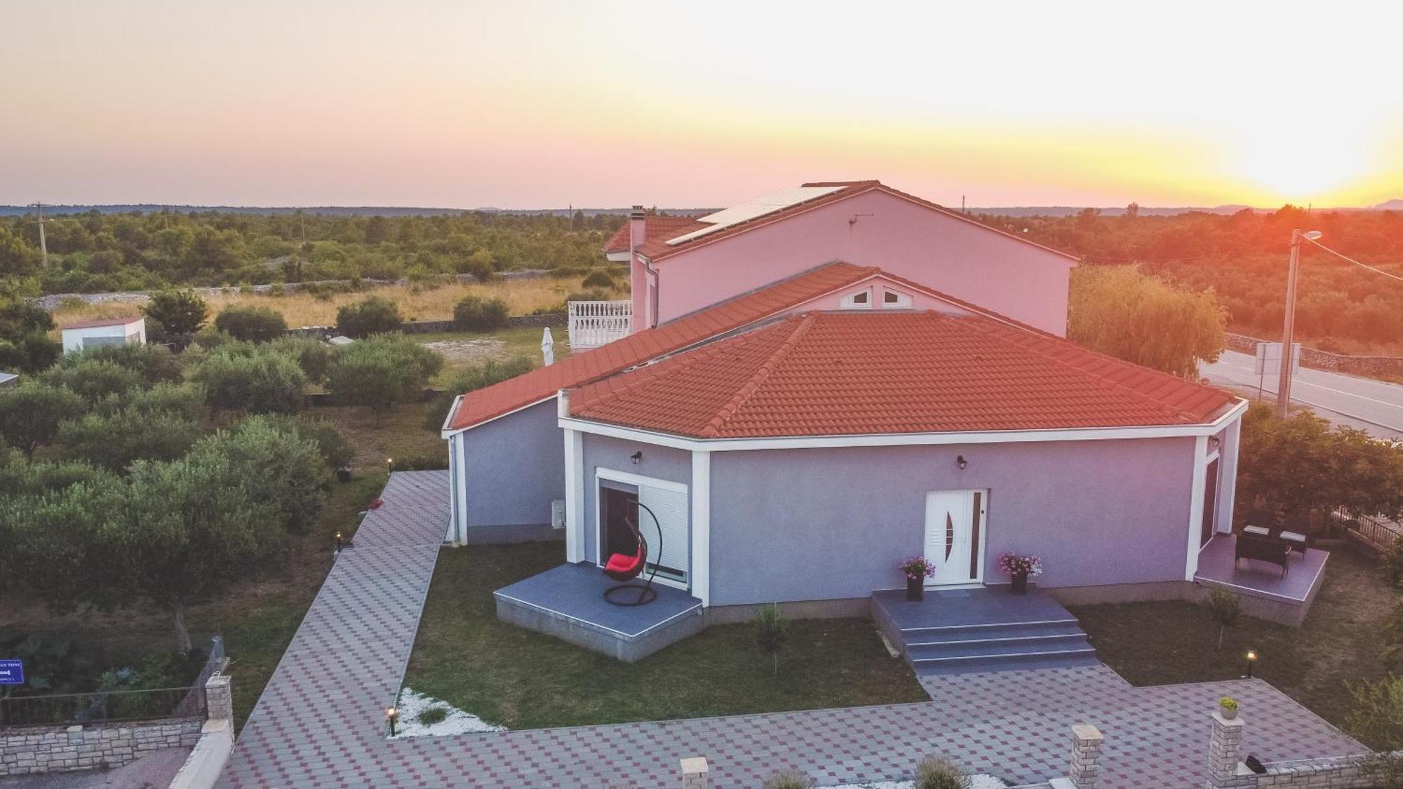 Apartmani Toni Drniš Екстериор снимка